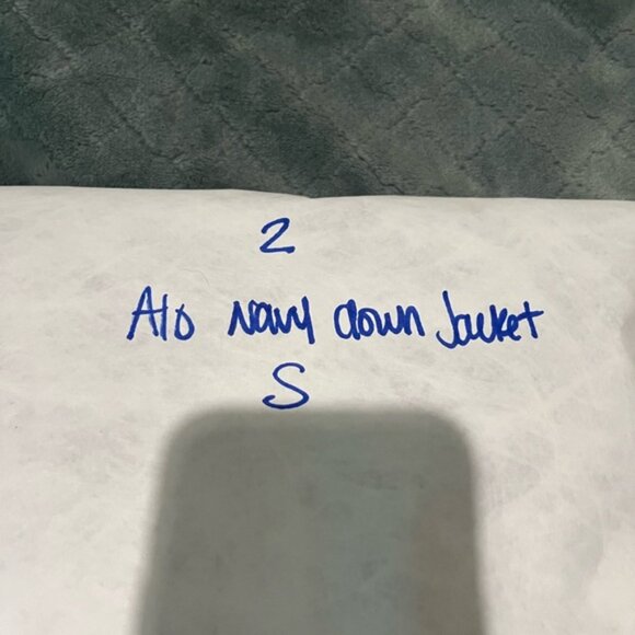 ALO Yoga Women's Navy down puffer Bomber Jacket S - Picture 6 of 6